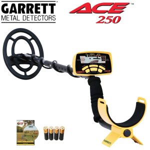 Détecteur de métaux Garrett ACE 250 avec tête de recherche, repose-bras renforcé, piles et DVD de présentation.