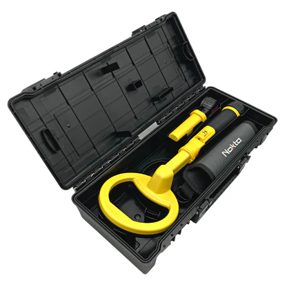 Pulse Dive 2 en 1 2 Kit complet Nokta Pulse Dive avec mallette de transport rigide et accessoires interchangeables.
